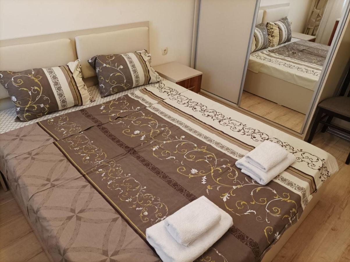 One Bedroom Apartment 5 - Restaurant Stadium 普罗夫迪夫 外观 照片