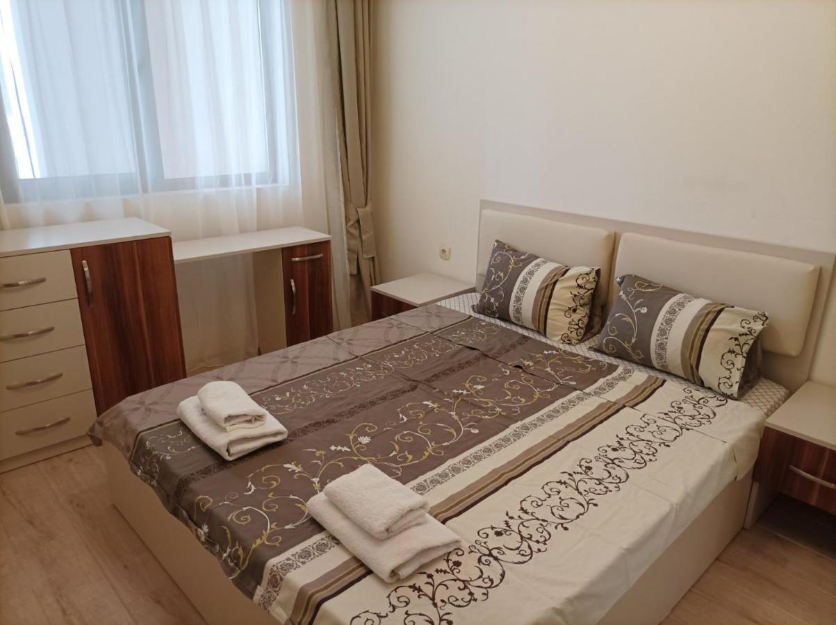 One Bedroom Apartment 5 - Restaurant Stadium 普罗夫迪夫 外观 照片