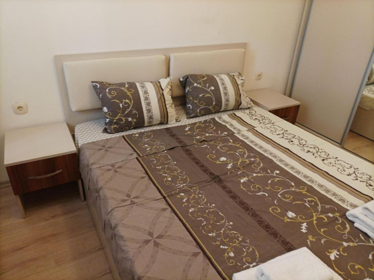 One Bedroom Apartment 5 - Restaurant Stadium 普罗夫迪夫 外观 照片